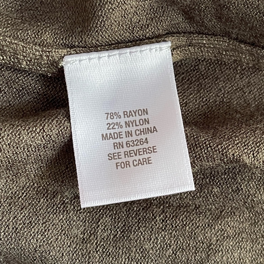 Olive Green Fitted 3/4 Sleeve Sweater - Picture 9 of 12